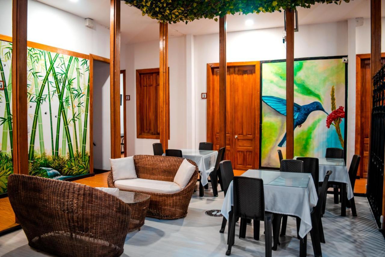 מניזאלס Casabella Hotel מראה חיצוני תמונה