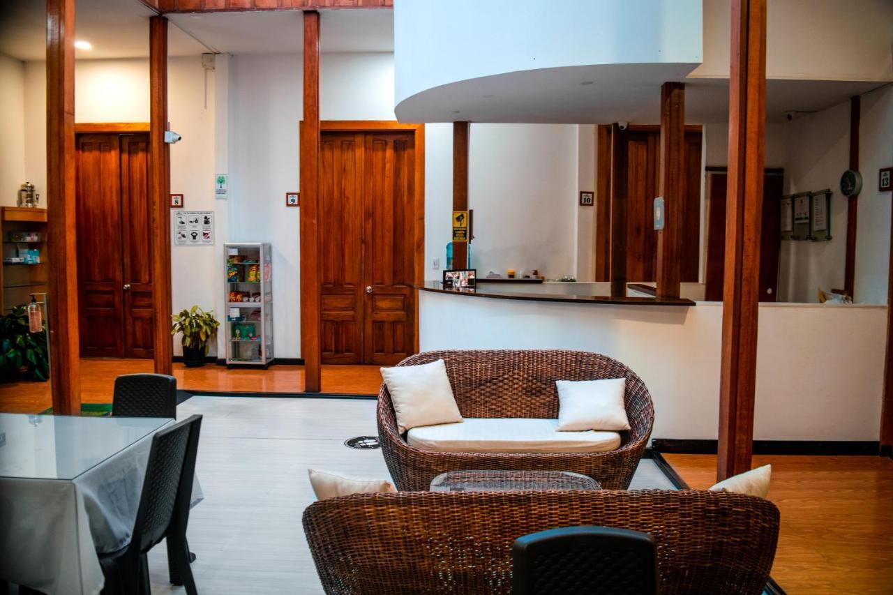 מניזאלס Casabella Hotel מראה חיצוני תמונה