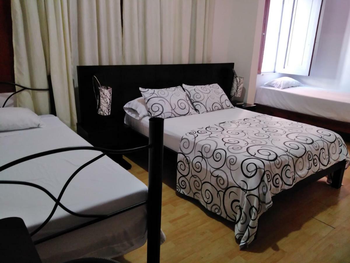 מניזאלס Casabella Hotel מראה חיצוני תמונה